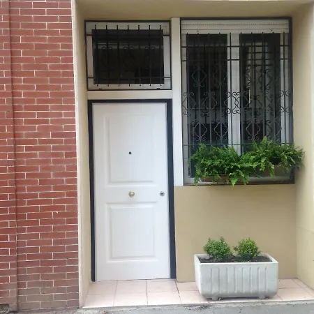 Airport Apartment