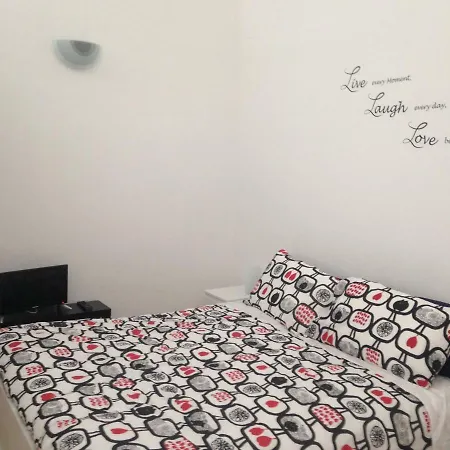 Airport Apartament